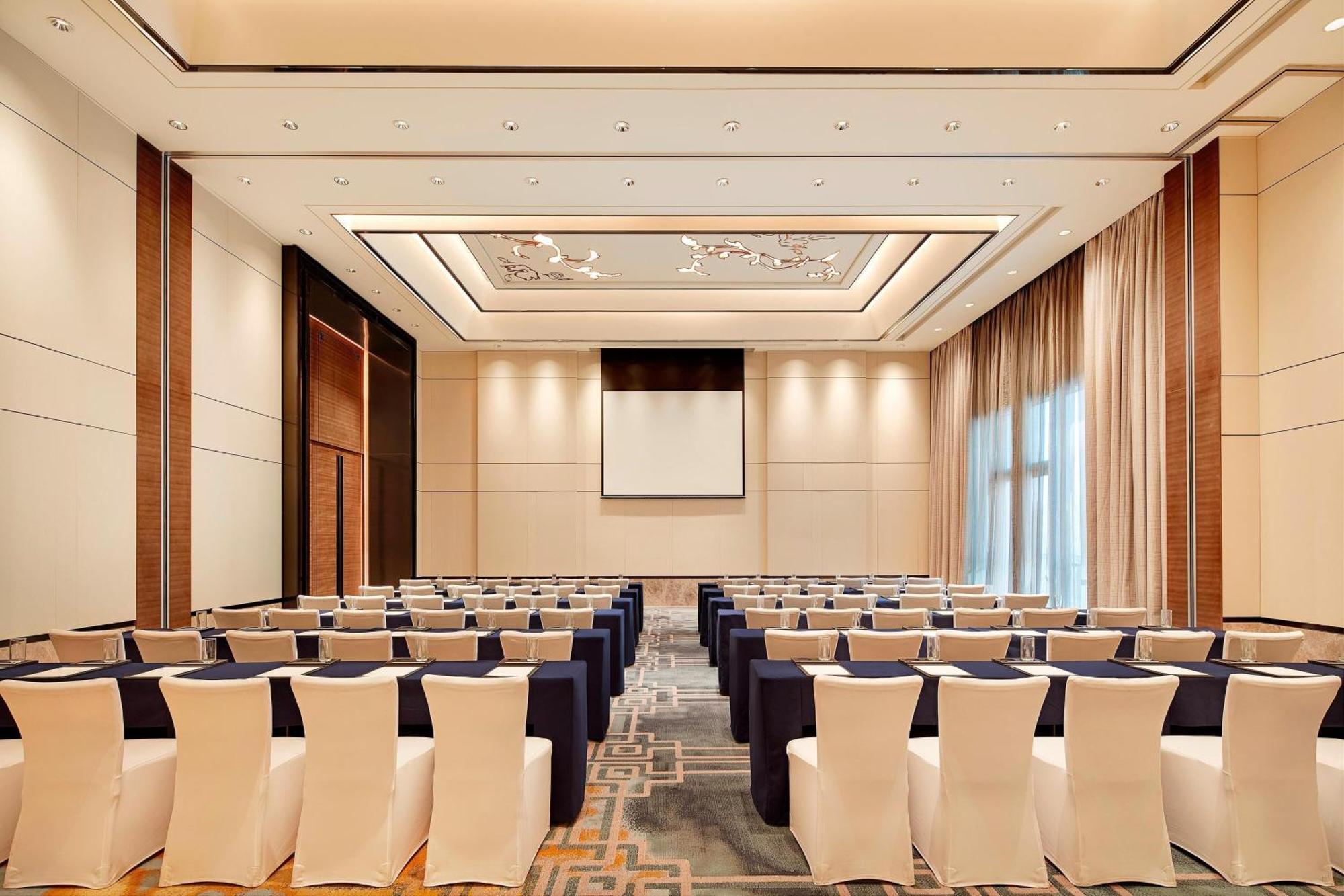 Sheraton Zibo Hotel Exterior photo