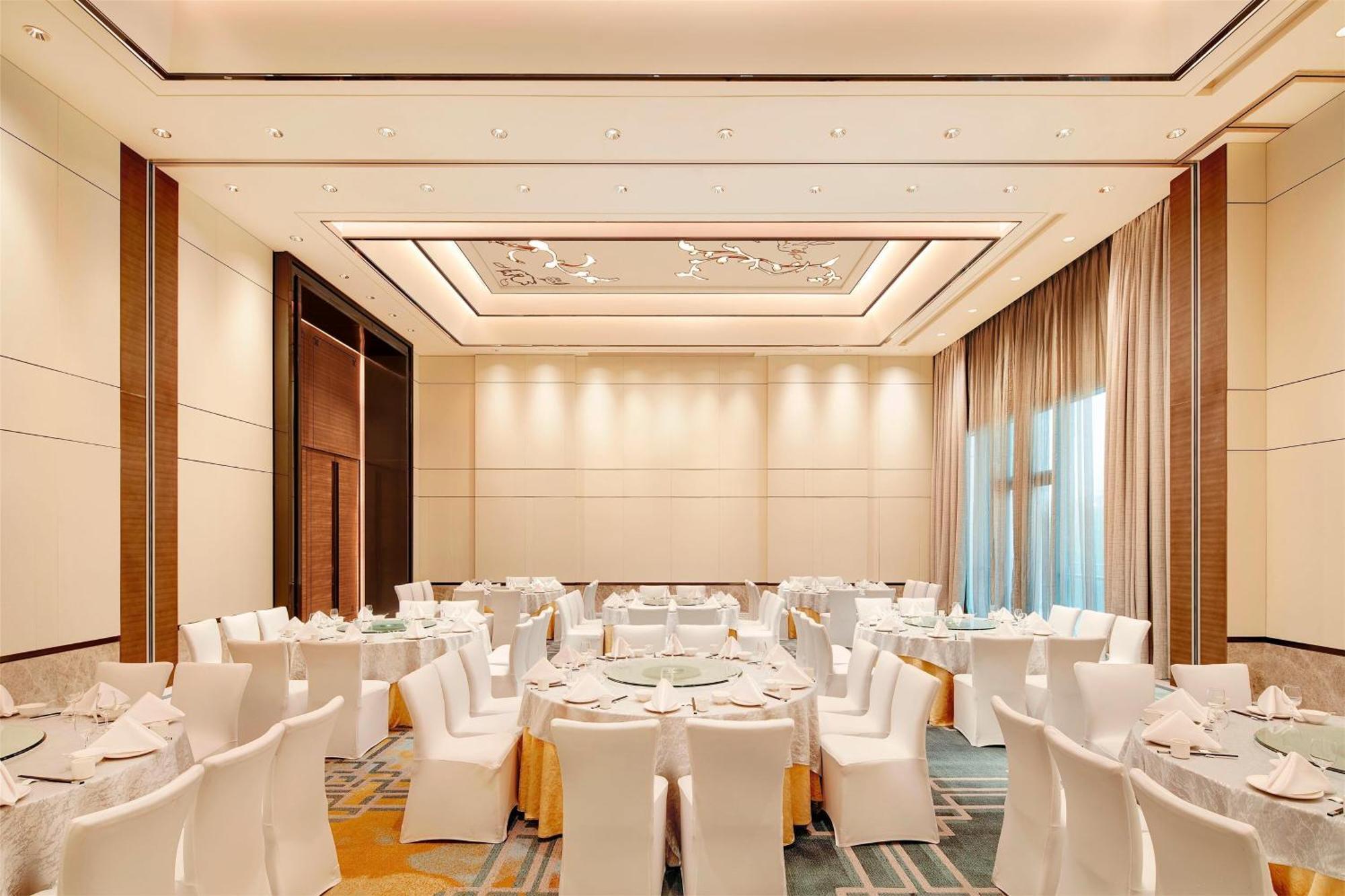 Sheraton Zibo Hotel Exterior photo